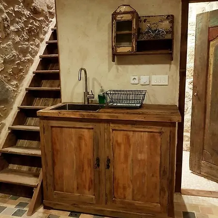 Romantisches Steinhaus 펜션 *