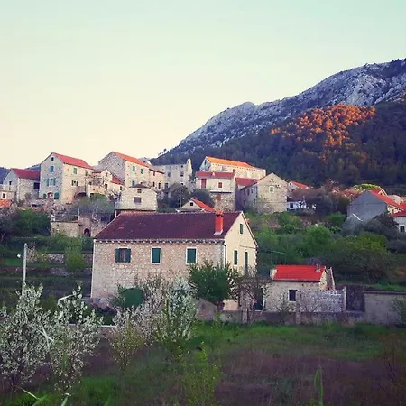 펜션 Romantisches Steinhaus