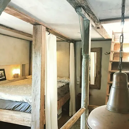 Romantisches Steinhaus * Pitve